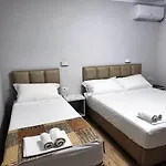 Aaa Apartment